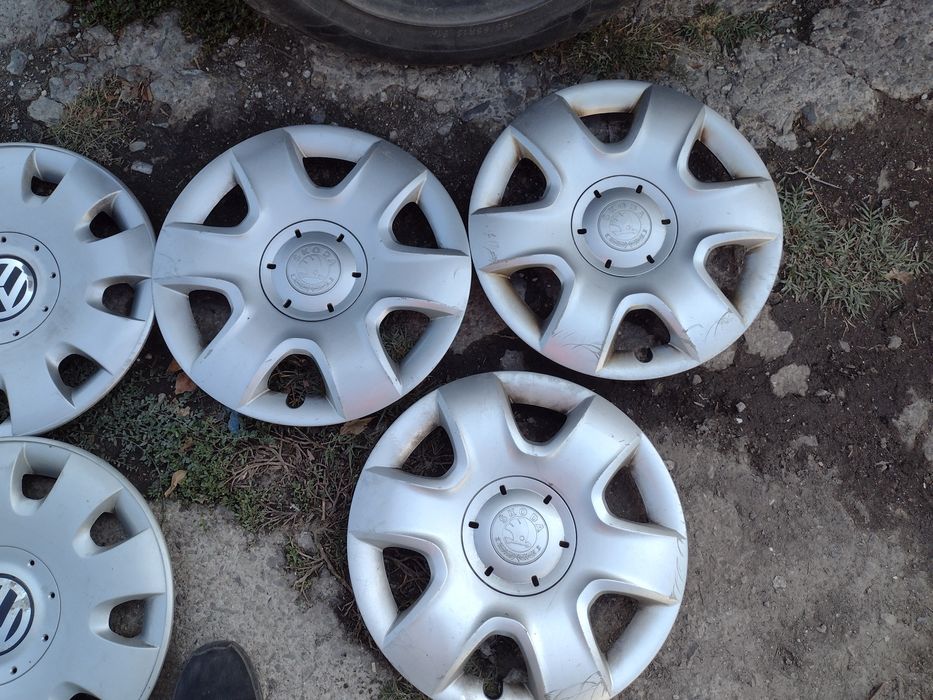 Оригинални тасове 15  цола