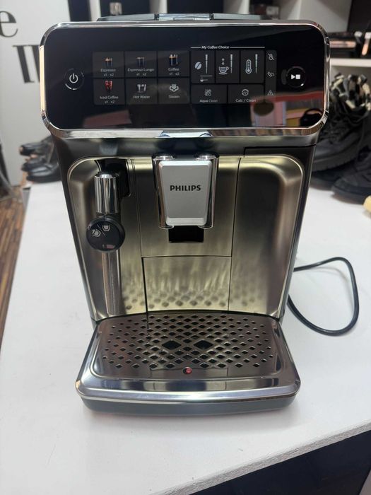 (RESIGILAT) Espressor automat Philips 3300 series