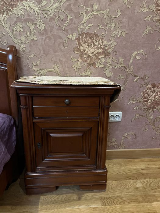 Продаётся спальная гарнитура б/у