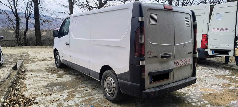 RENAULT Trafic 2015 — imagine 2