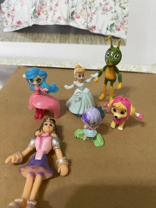 Фигурки из Лего.. Киндеры.