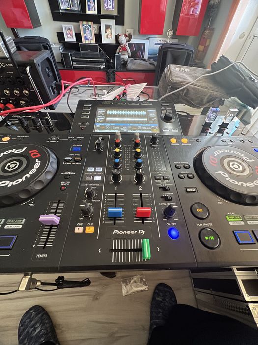 Продавам Pioneer XDJ-RR