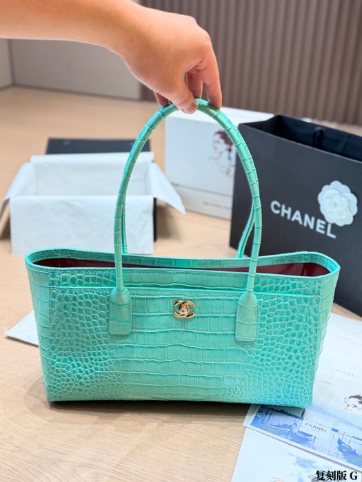 Geanta chanel Turqoise tiffany piele naturala pe comanda