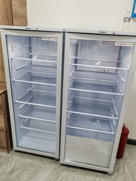 Продам холодильник для аптеки