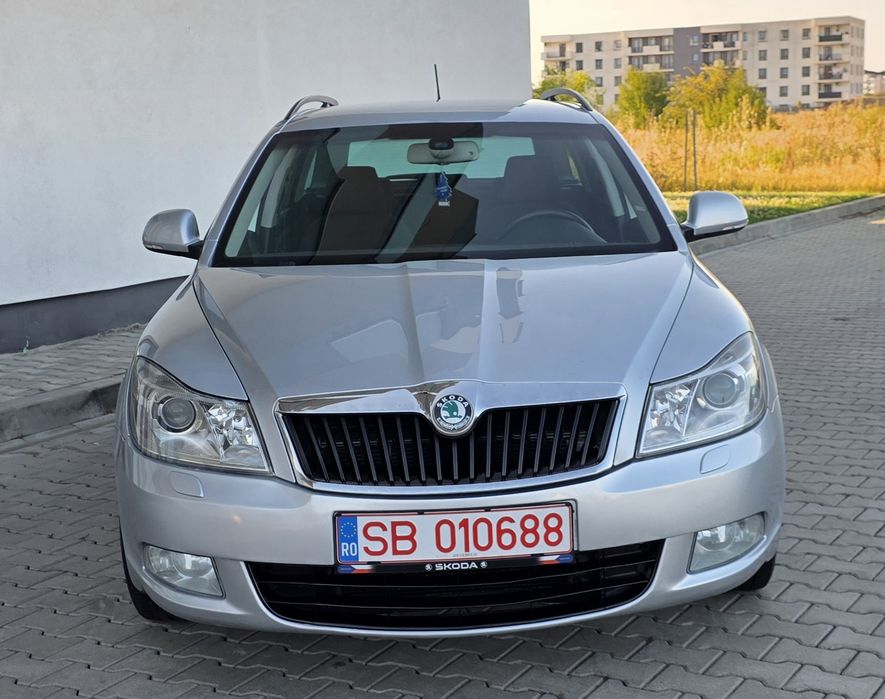 SKODA Octavia 2012 — imagine 5