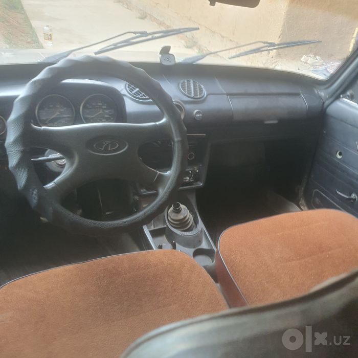 Vaz 011 sotiladi