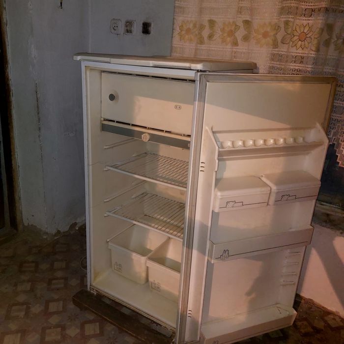Холодильник Бирюса