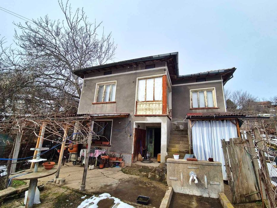 Къща в област  Велико Търново