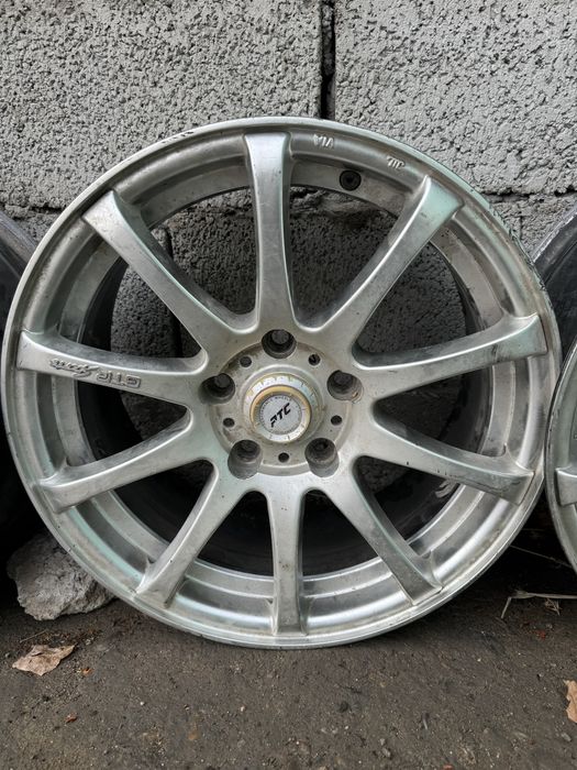 Диски R16 продам 5*114.3