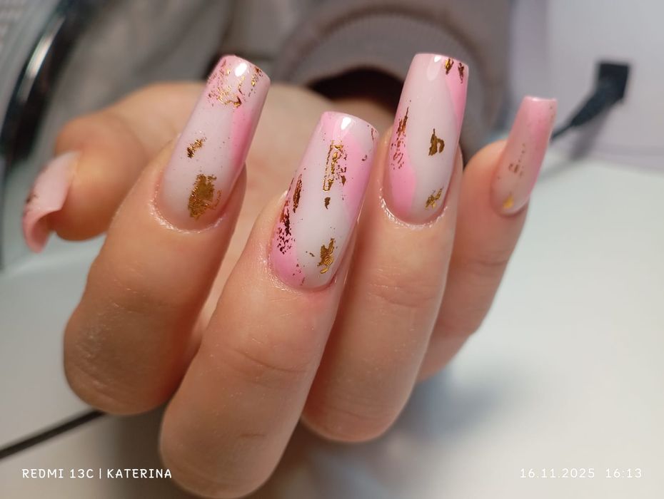 Наращивание, маникюр, гель.