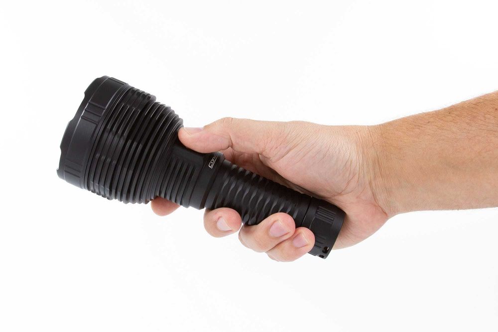 Convoy L8 cu Led SBT90.2  cu acumulator 26800 - USB C