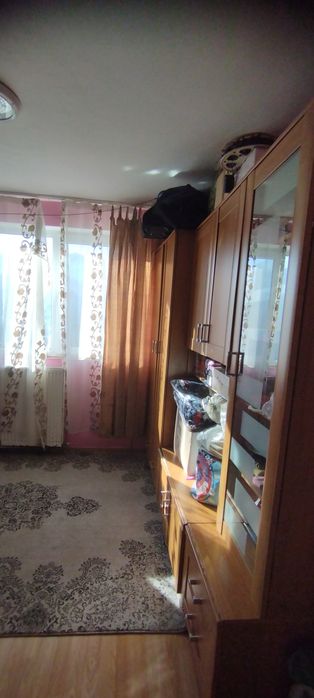 Vând apartament situat în vulcan