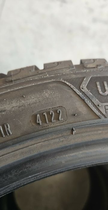 225/45/18цола.Good year