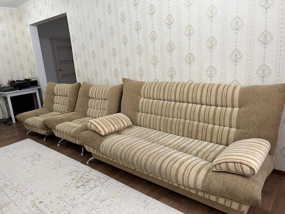 Продам мягкий уголок