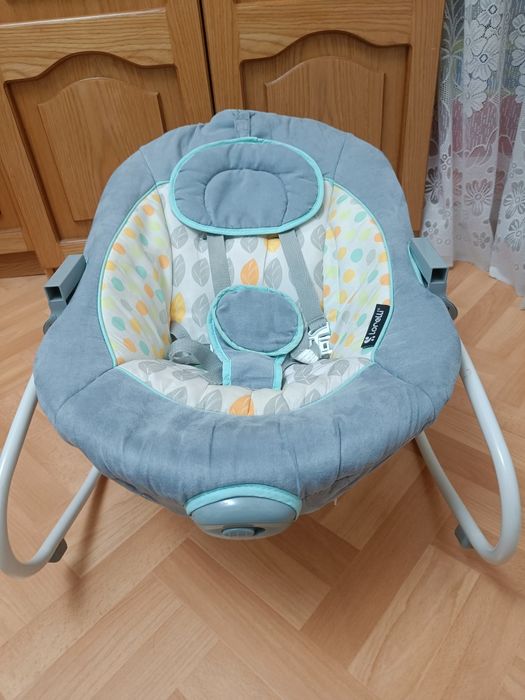 Vând leagăn electric Lorelli