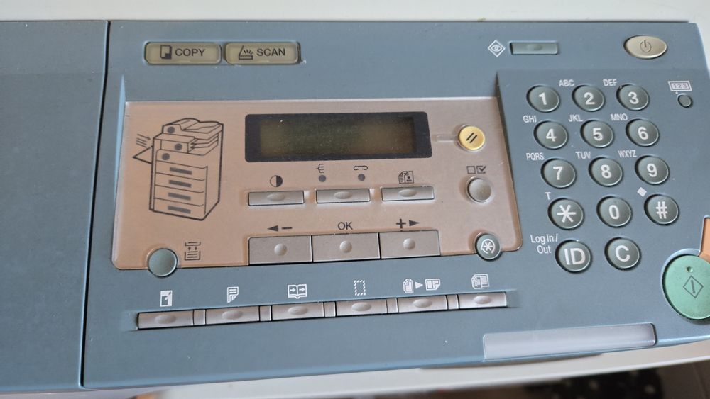 Copiator Canon IR2022