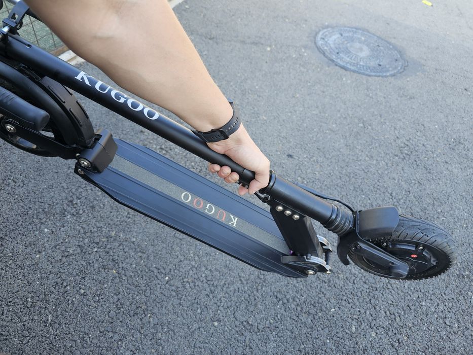 Trotineta electrică KUGOO S3, 350W, 30 km/h, doar 88 km