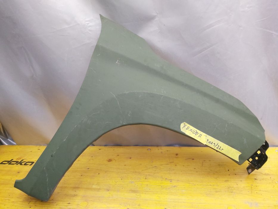 Калник Mitsubishi Fender 2019/22г