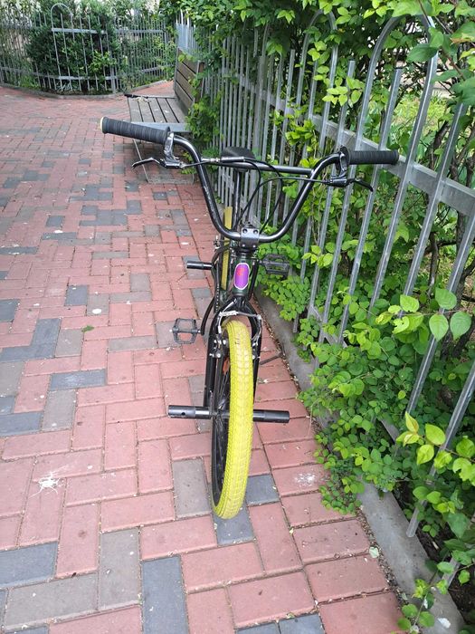 Bicicleta BMX negru