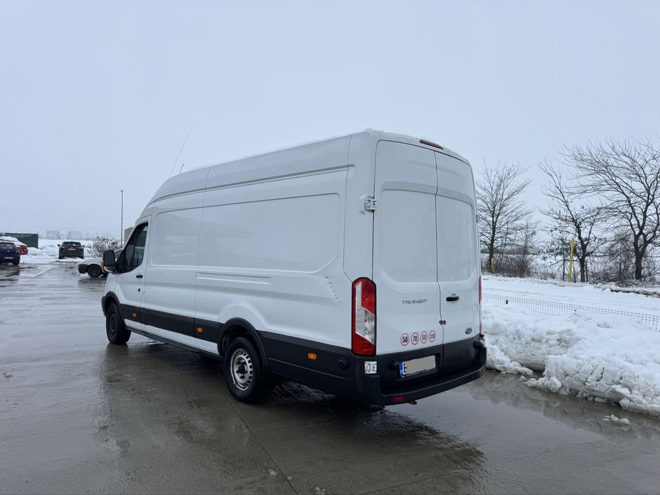 Ford Transit / Modelul lung an 2018