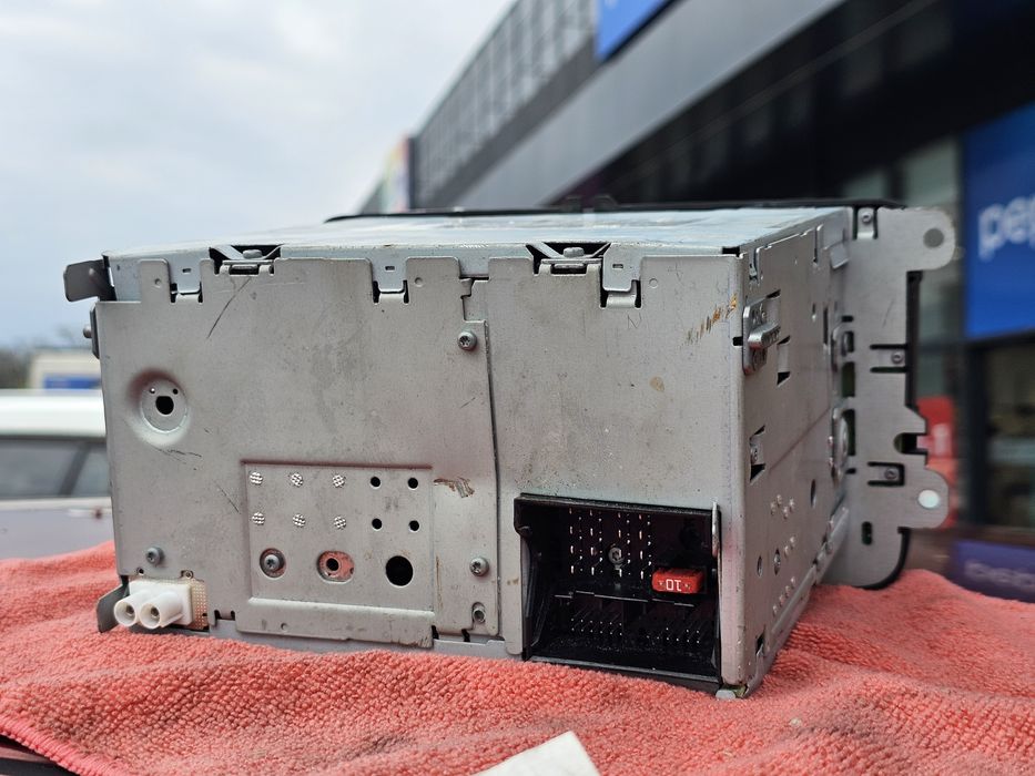 Radio CD RCD 310 VW Golf 5 6 7 Jetta Passat B6 B7 EOS Polo 6r 9r  Skoda Octavia Seat Leon Altea Casetofon MP3 Player