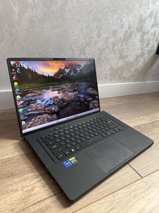 ROG Zephyrus M16