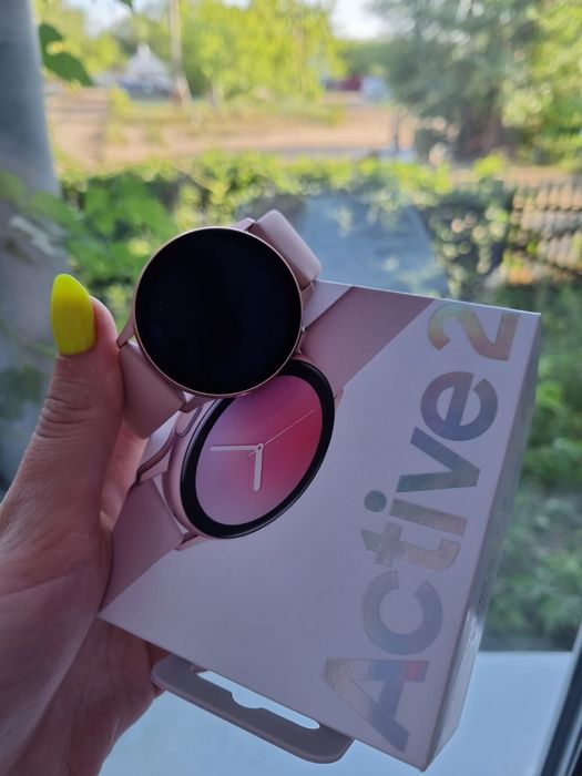 Часы самсунг Galaxy Watch Active2