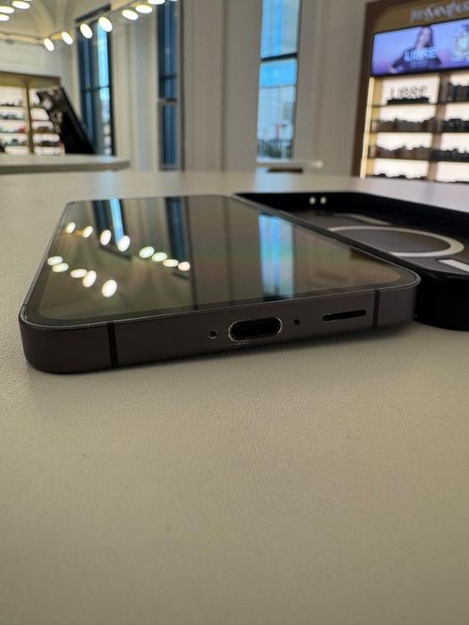 Samsung galaxy S24 FE 8/256