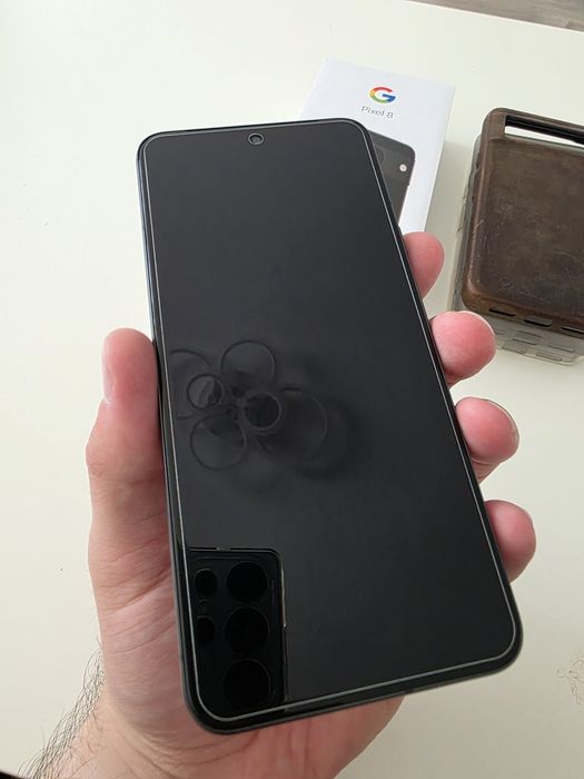 Google Pixel 8 cu 4 luni de viață