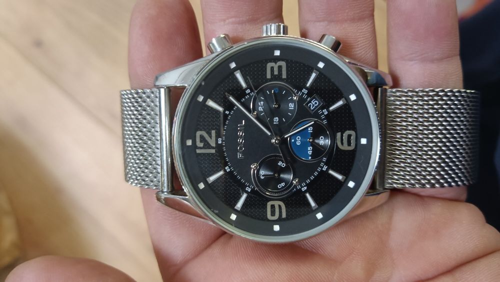 Ceas fossil perfect funcțional