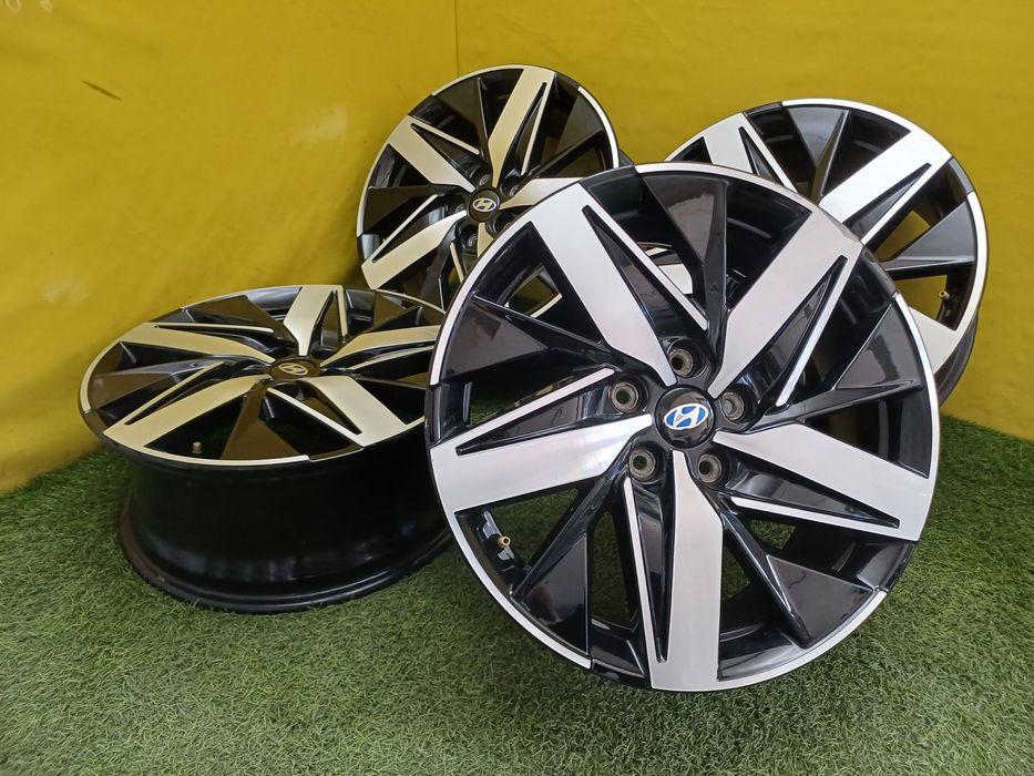 Диски R18 5x114.3 на Hyundai и другие.