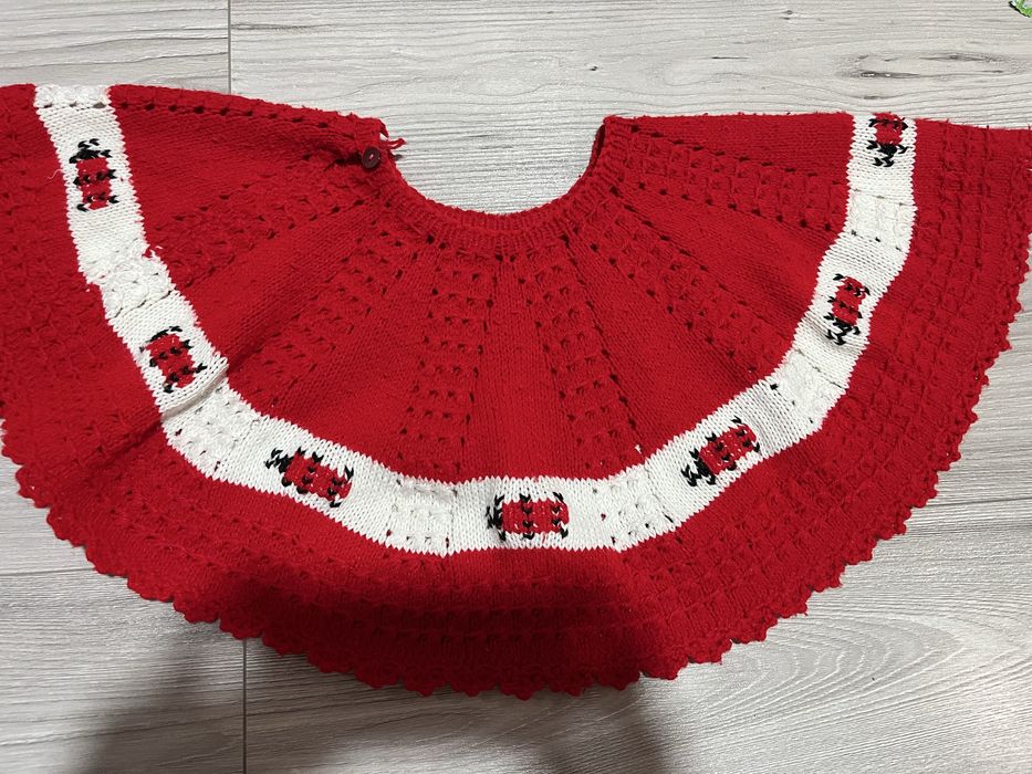 Красива плетена поличка 116/122