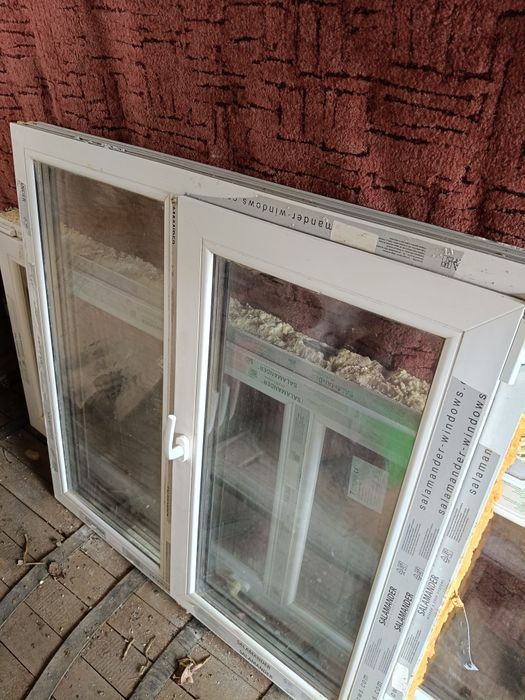 Vând Fereastră PVC și Ușă de balcon Salamander