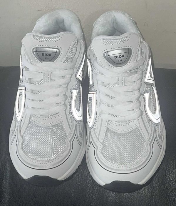 нови ЛУКС Dior B30 Triple White (reflective) 40 41,42,43,44,45,46 номер