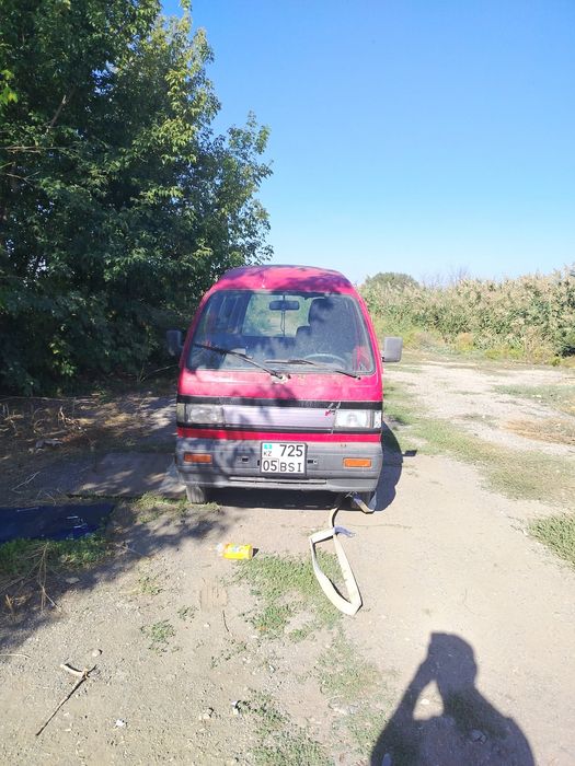 Daewoo damas красный