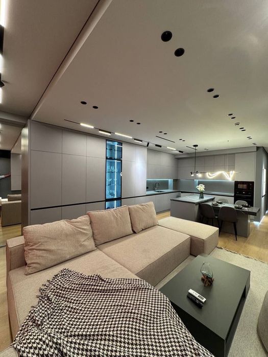 Сдам 3 коматную к Ойбек метро Аренда новая квартира в новостройке