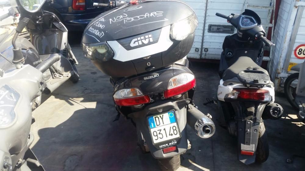 Сузуки Бъргман 150;200i;400; 650(Suzuki Burgman) -на