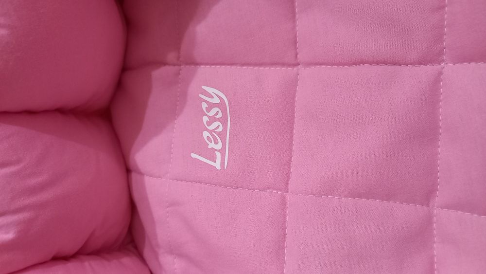 Лежанка для кошек и собак