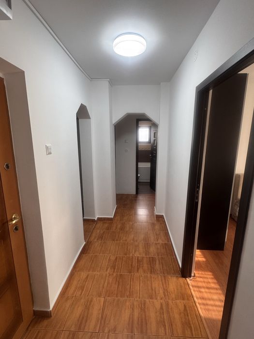 Apartament 3 camere, de inchiriat