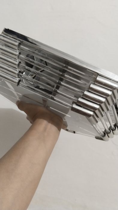 Продам люстру потолочную