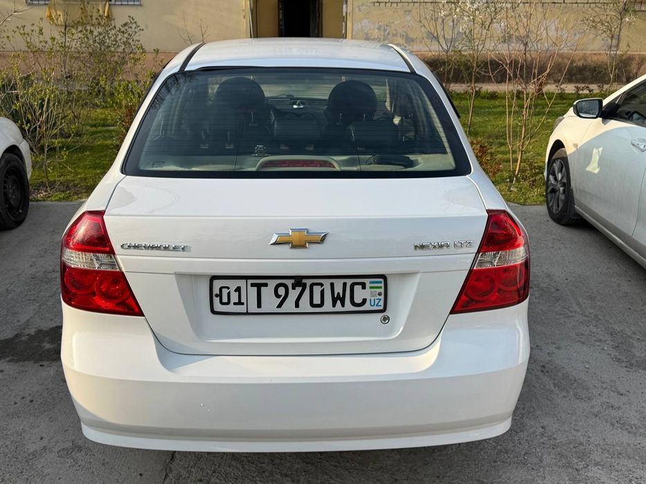 Nexia 3. 4 pozitsiya  bejivi salon