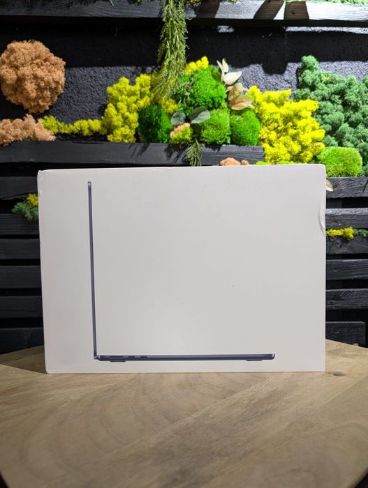 MacBook Air 13" 256gb/16gb M4 Qwerty Italia Midnight/Fact+Garantie