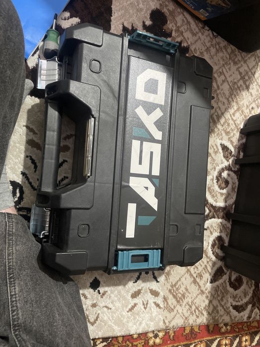 Продам перфоратор