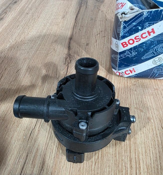 Pompa de apa bosch