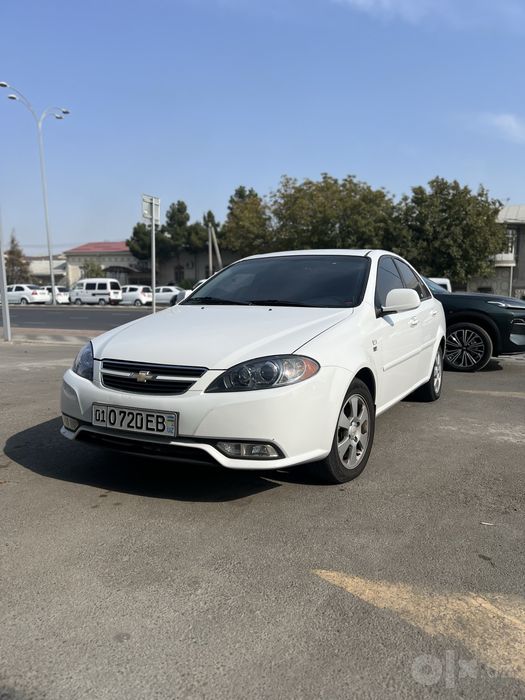 Продаётся Chevrolet Gentra автомат
