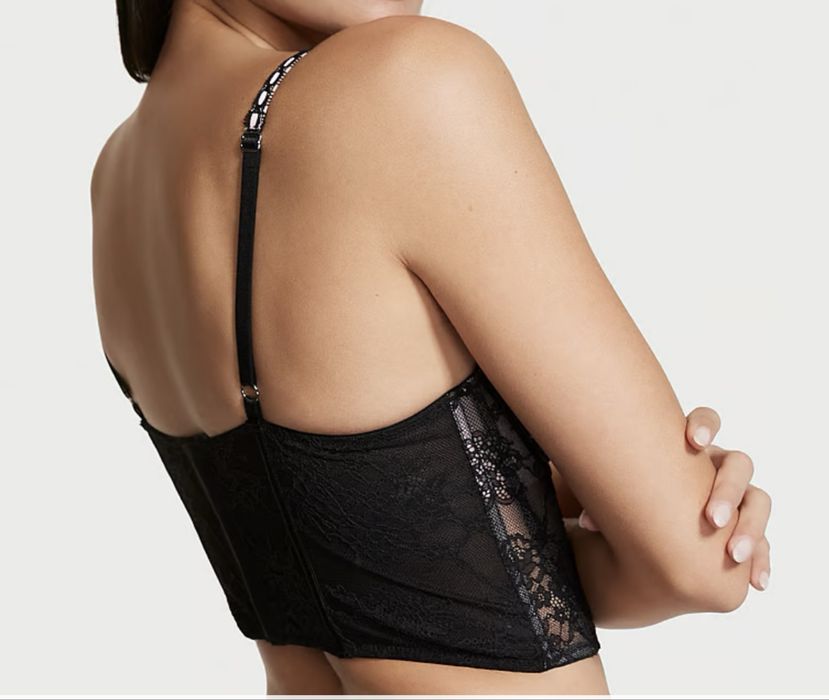 Victoria’s Secret, bustiera noua cu eticheta