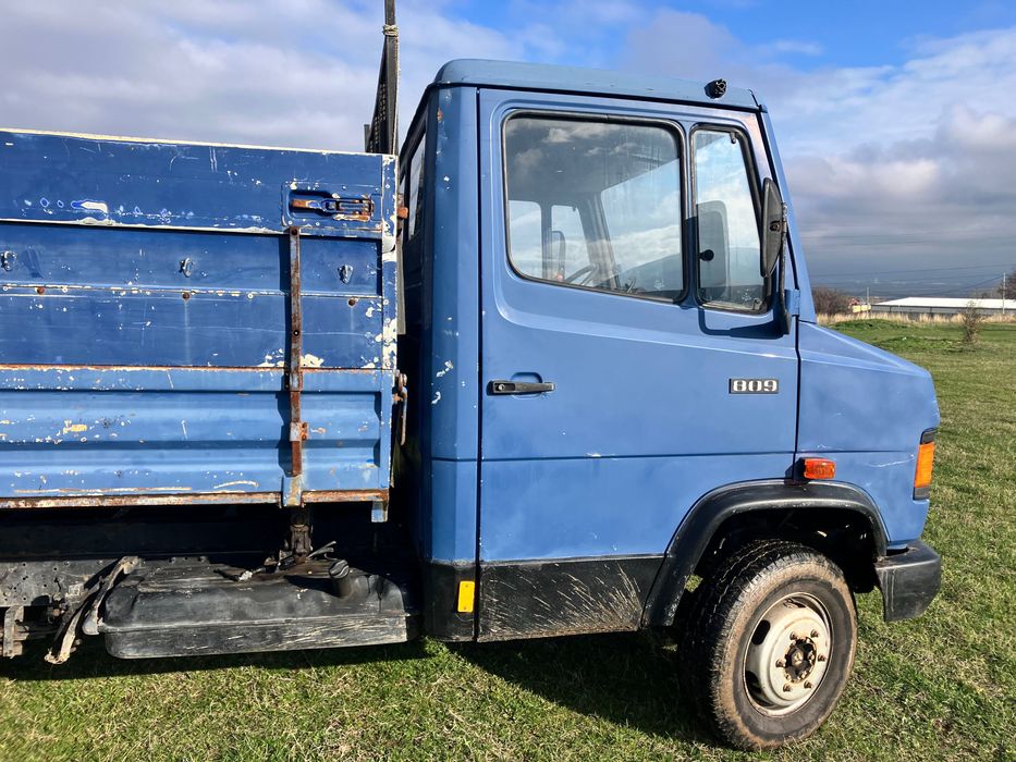 mercedes 709D самосвал