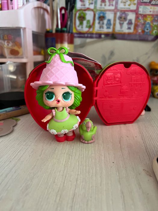 Продам куклу лол strawberry shortcake