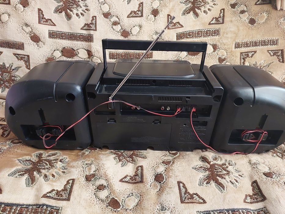 Магнитофон SANYO модель M 933 SR