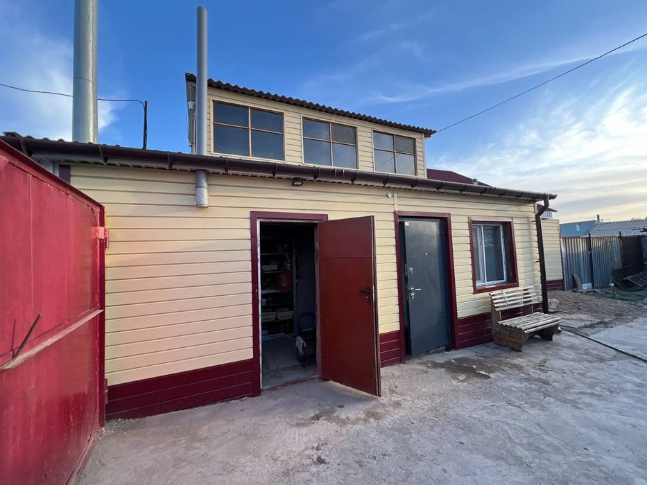 Продаётся 2х этажный 5 комнатный дом Ул. Панфилова 53